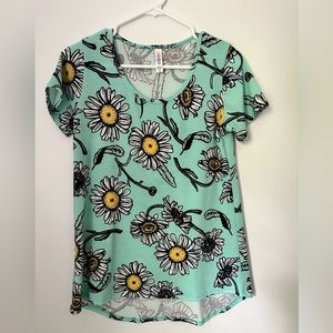 🩵 LuLaRoe Daisy 🌼 Classic Tee 🩵 XXS